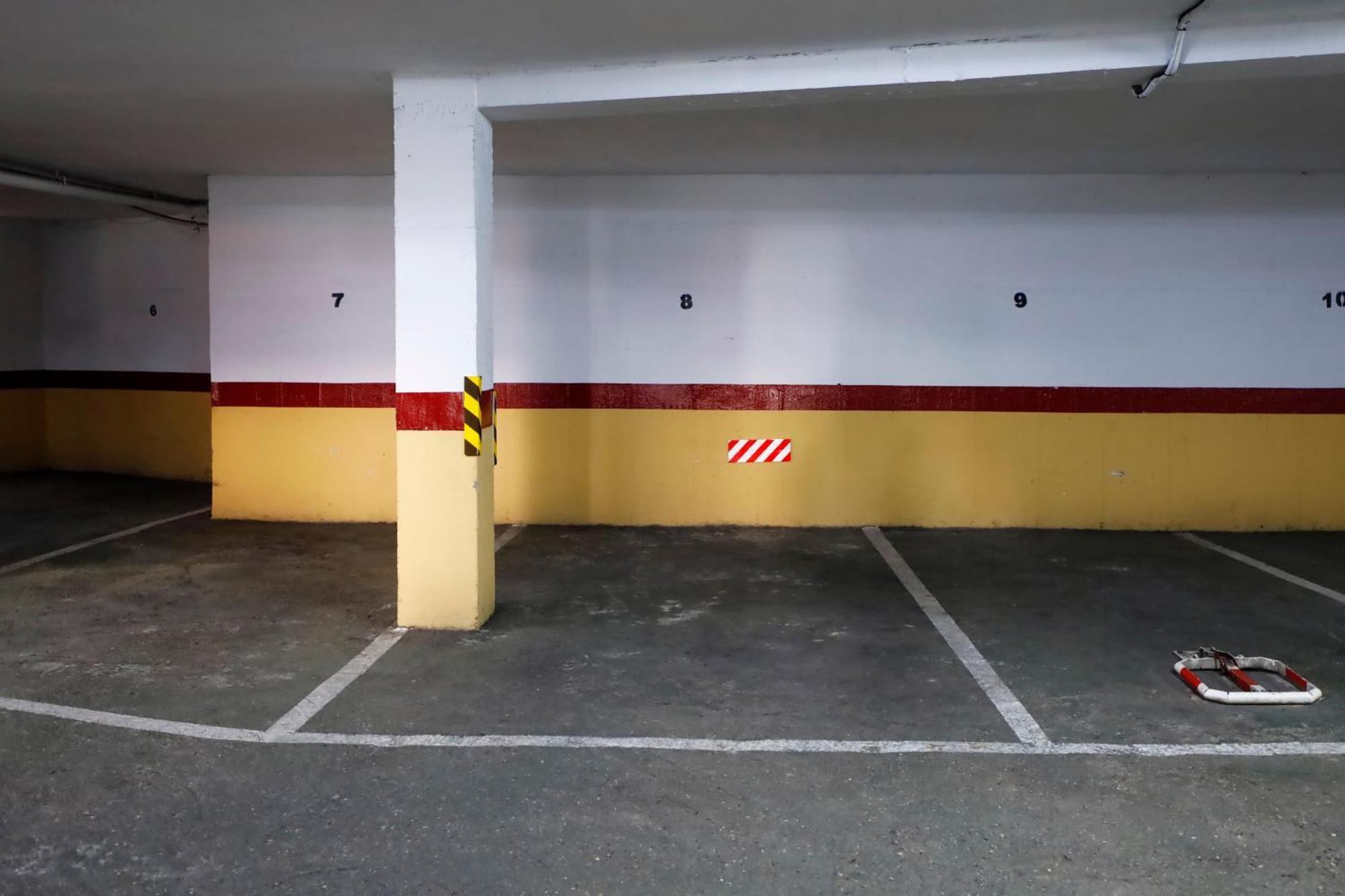 R & T Cordoba Center Apartamentos - Parking Exterior foto